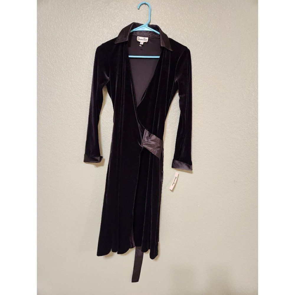 Velvety dress small by Donna rae